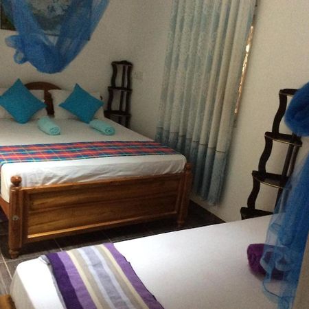 Yoho R K Tourist Villa Негомбо Екстер'єр фото